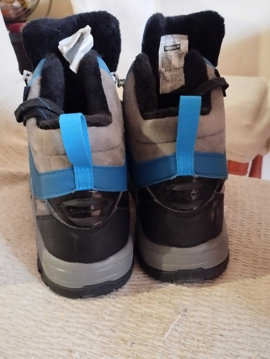 Продавам високи зимни обувки 41 номер