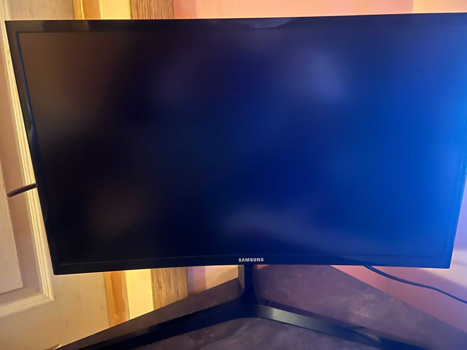 PC Gaming i5-9600KF-RTX 2060SUPER-16GB RAM + monitor Samsung 144hz