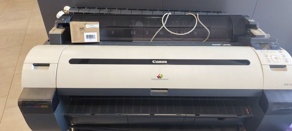 Плотер Canon IPF750