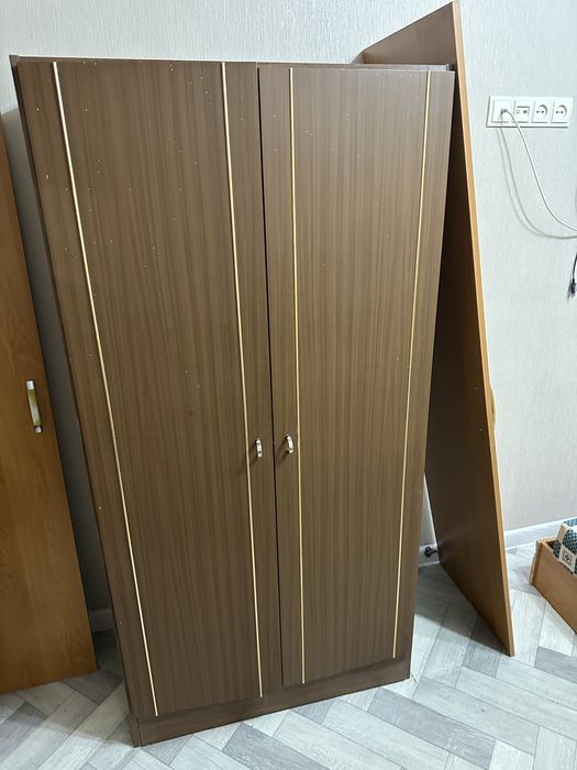 Шкаф отдам даром