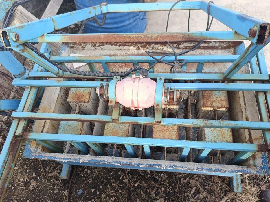 Продам станок для производства пескоблока