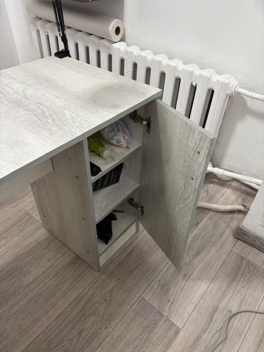Продам Стол Шкаф