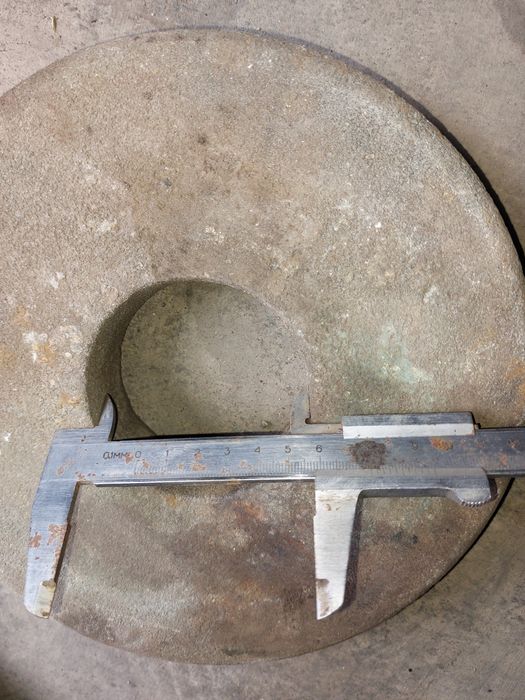 продаю наждачный камень