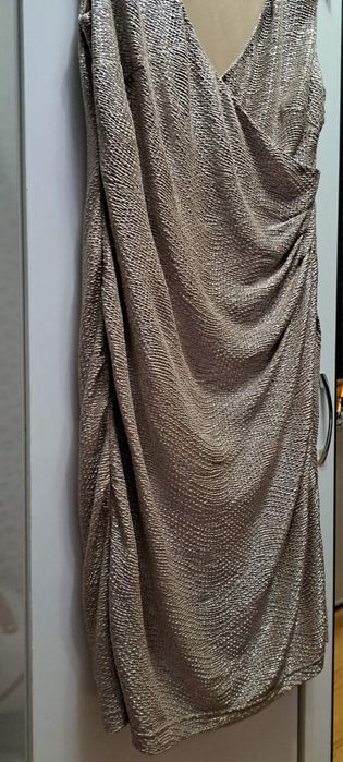 Коктейлна рокля