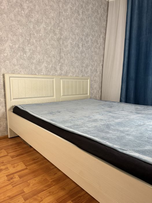 Продам двух спальную кровать