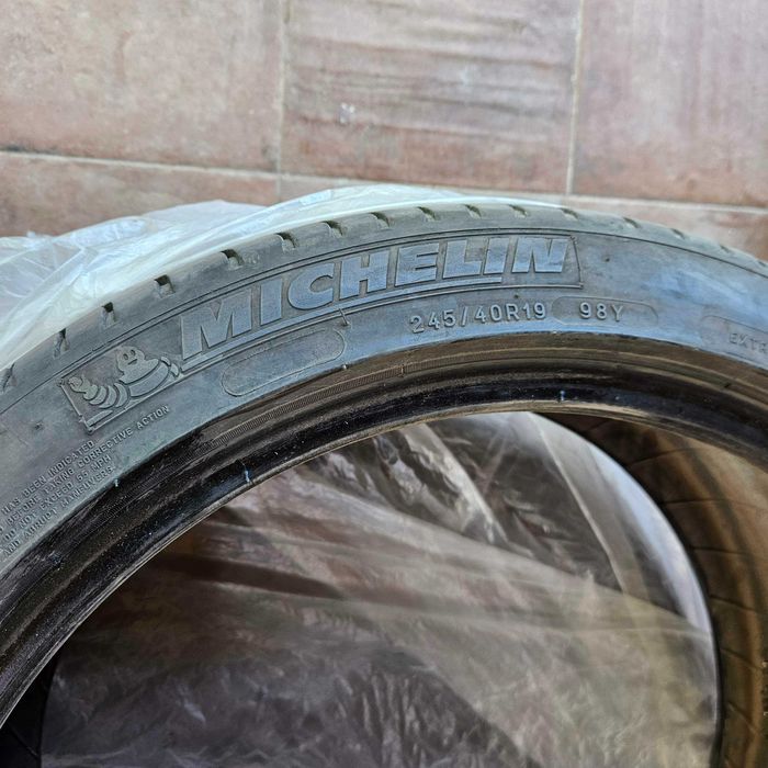 Anvelope Michelin vara(245/40/R19) si Goodride iarna (235/45/R18)