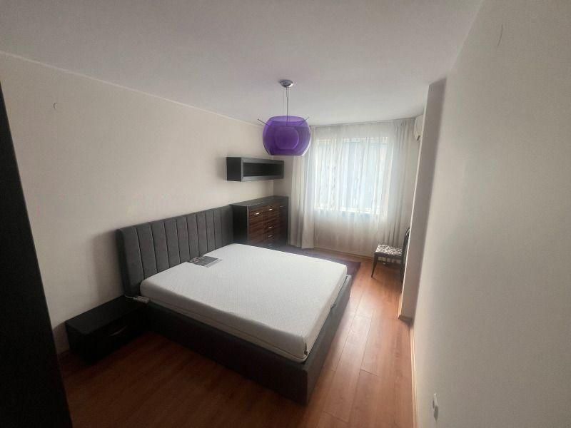 Дава се под наем Тристаен апартамент в София, Витоша - 77 кв.м за 697.17 € - Снимка #3