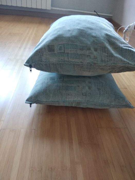 Продам диванные подушки
