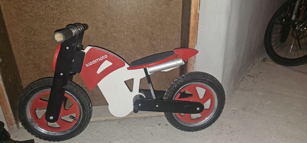 Детско дървено баланс колело KIDDIMOTO