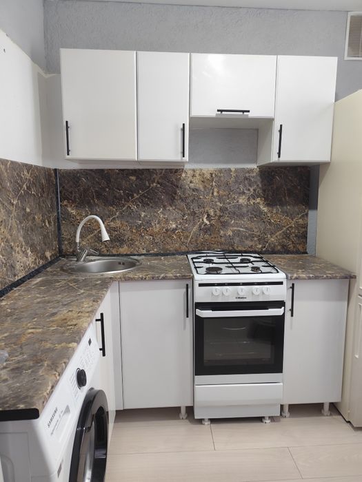 Продам два кухонных фартука оба за 4000