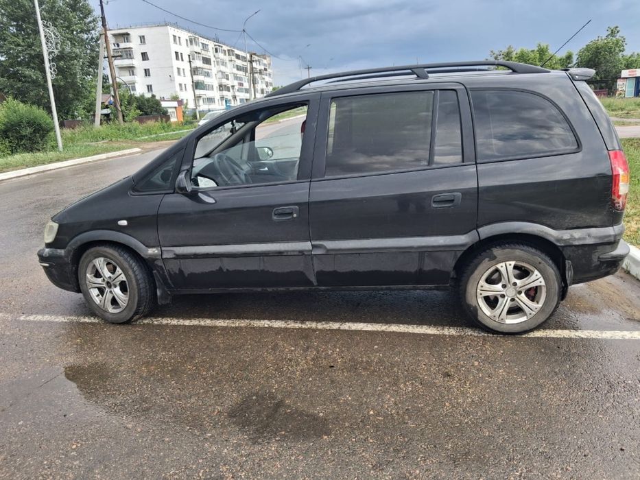Продам Опель Зафиру 2000 года