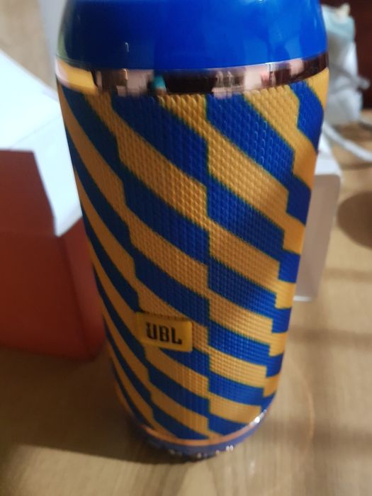 Блютуз колонка JBL