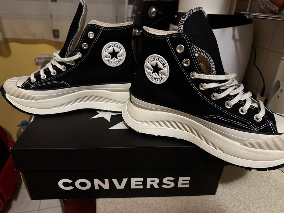 Converse 42 aproape noi!