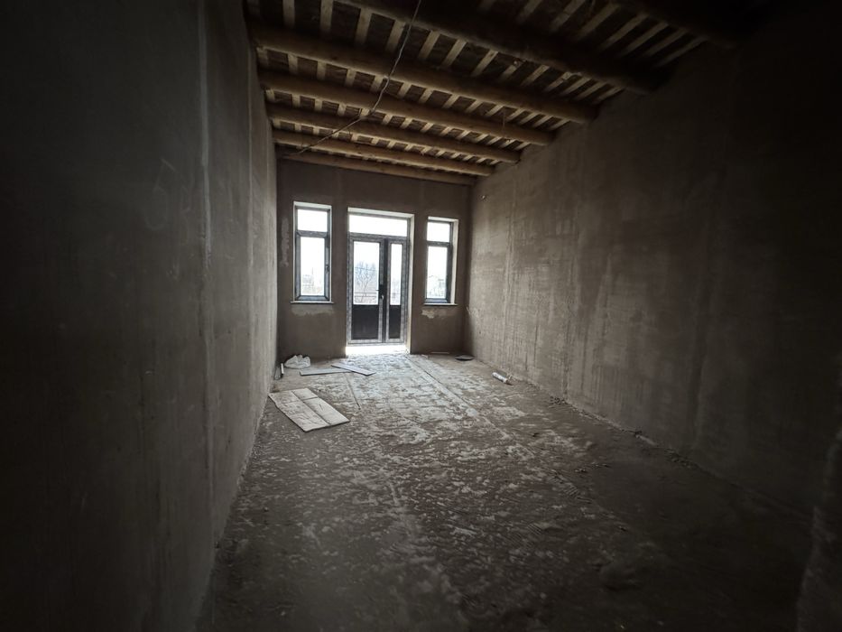 Urganch shahar 9 oxrinda 2 qavatli xovli joy sotiladi