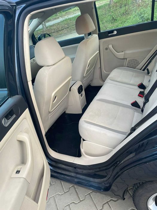 Vand golf 6 plus an 2009 2.0 tdi manual