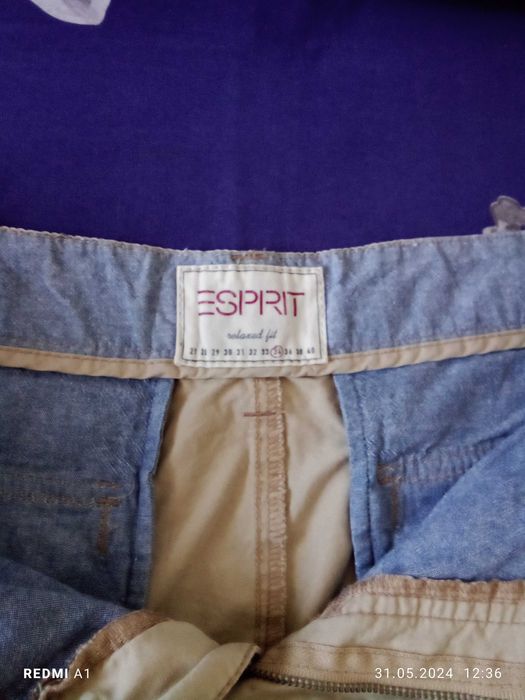 Vând pantalon scurt casual-esprit