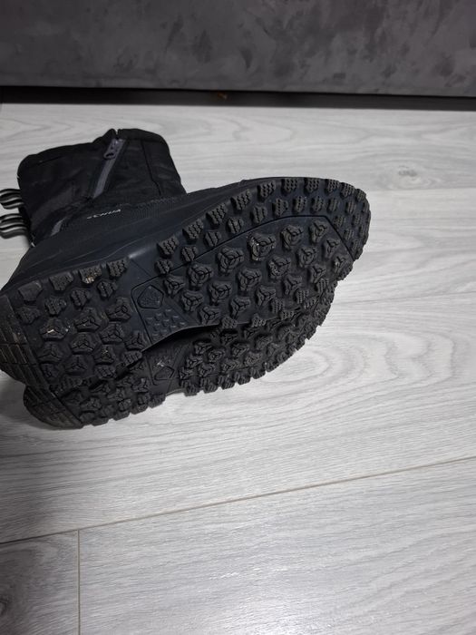 Cizme pt.zapada marimea 40