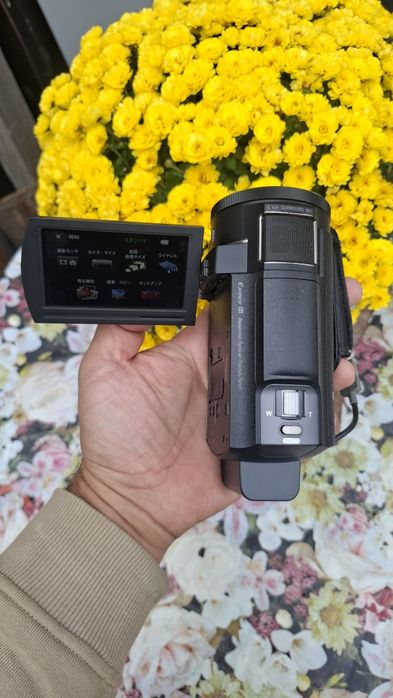 Camera videi sony ax 30/ 20.6 Mega pix . 64 Gb