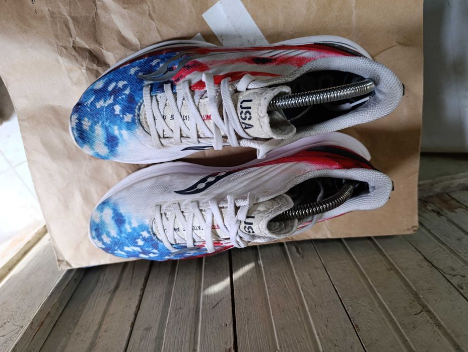 Saucony Kinvara 12 'ViZiPRO USA Flag''оригинални мъжки маратонки 43 н