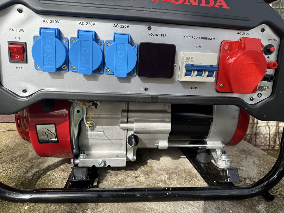 Продавам бензинов генератор HONDA - монофазен и трифазен 6.5 kW.