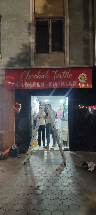 Tashqi reklama xizmati Arzon narxda banner orakal stella tablichka