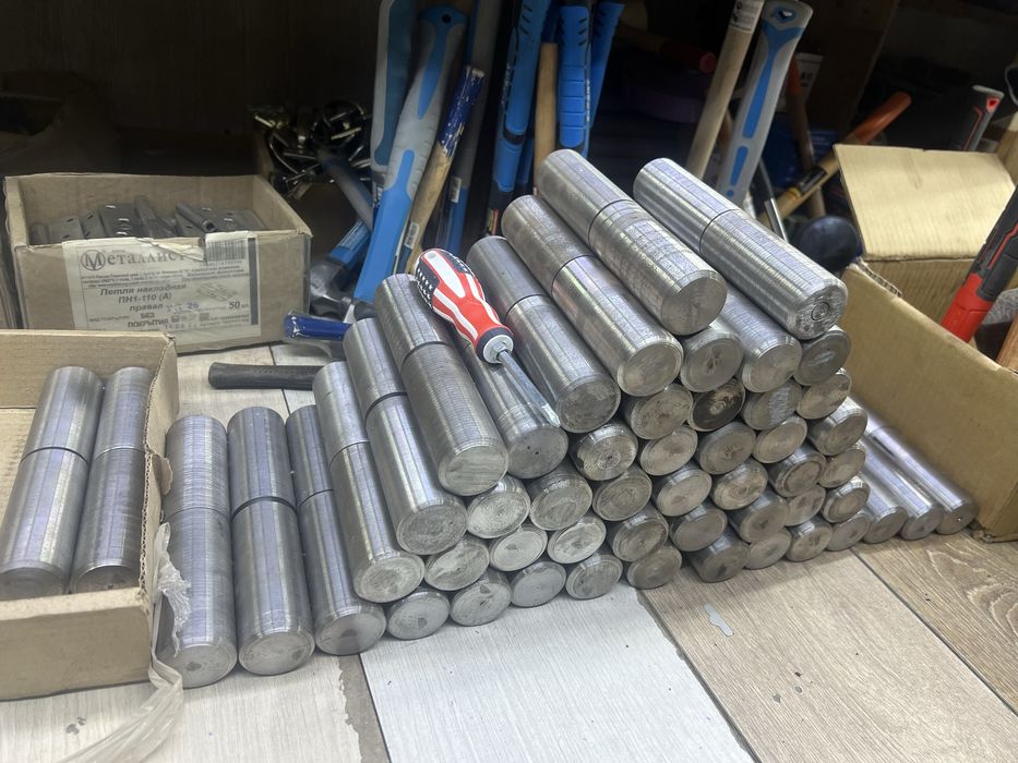 Шарнир для ворота и калитки