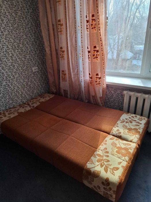 Продажа дивана, шкаф