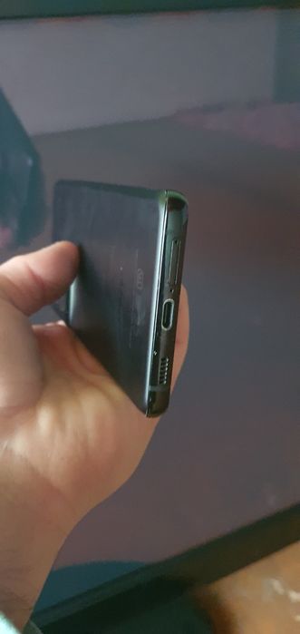 Samsung s21 ultra 5g. 2sim 1 e sim. 225 dollor