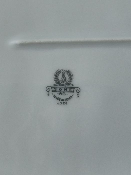 Японский столовый сервиз