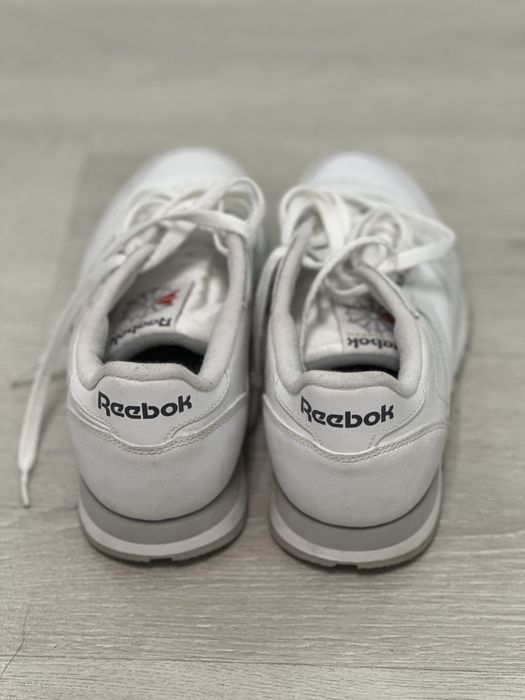 Reebok Classic Leather - размер 39
