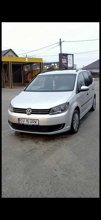 VOLKSWAGEN Touran