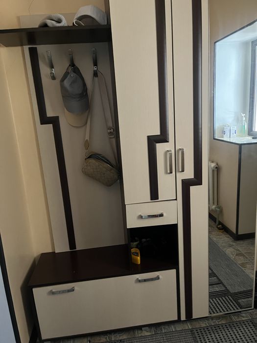 Прихожка б/у отл сост продается.