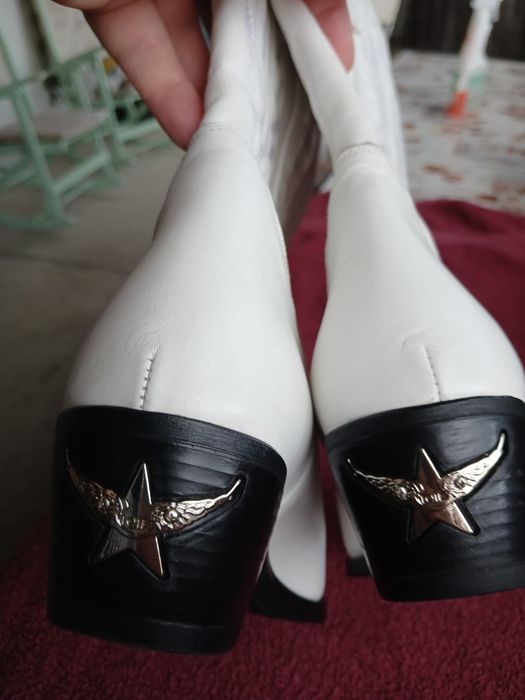 Vand ghete Loie noi marimea 38