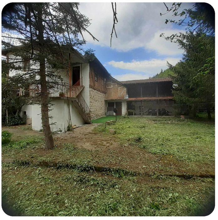 Продавам къща/вила в село Лява река