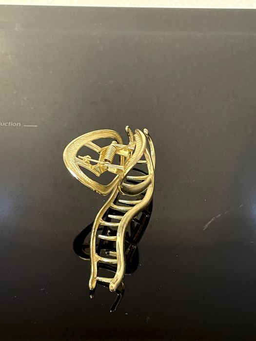 Крабик для волос