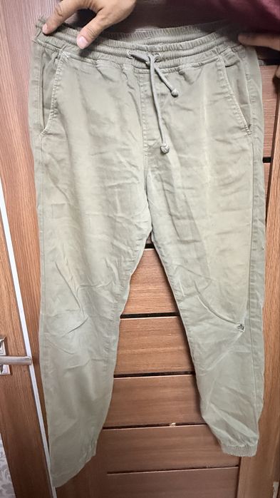 Avval kiyilgan oyoq kiyimlar