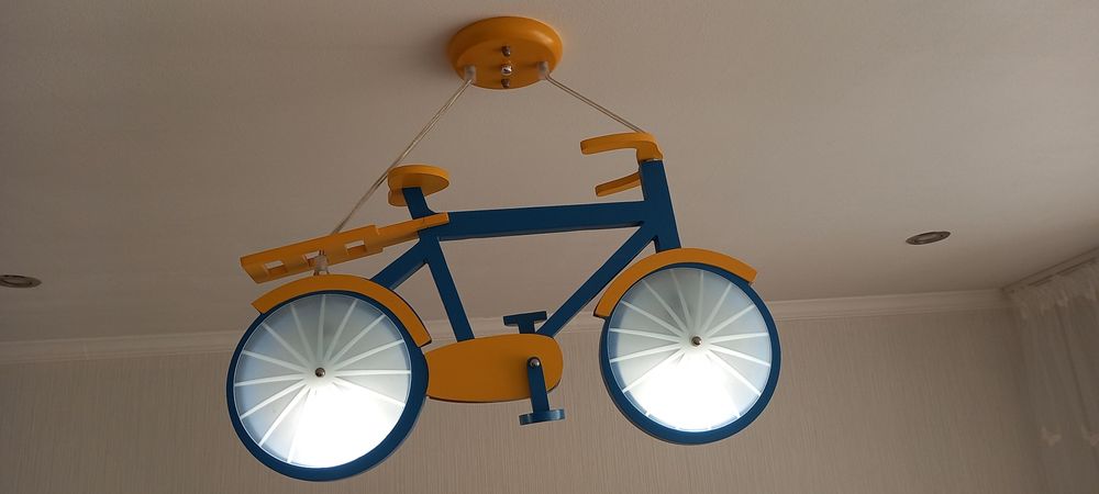 Светильник в виде велосипеда
