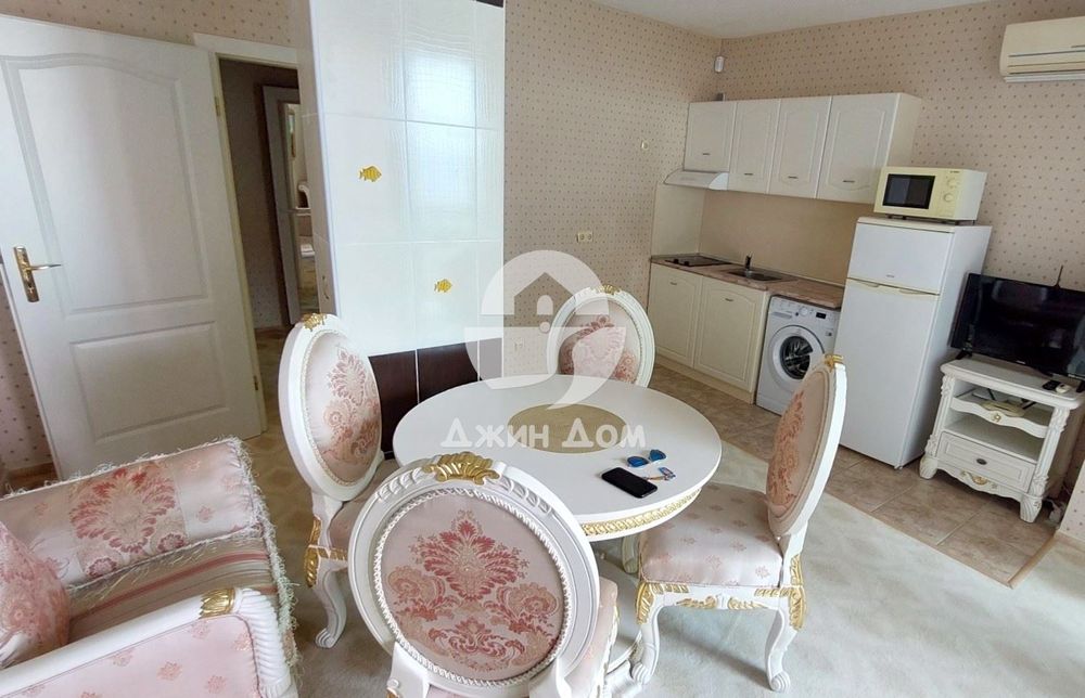 Продава се Двустаен апартамент в к.к. Елените - 81 кв.м за 1254 €/кв.м - Снимка #1