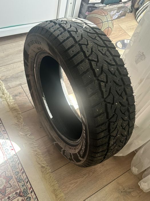 Продам зимние шины 4 комплект