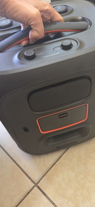 JBL Party box encore 2 микрофон, гаранция