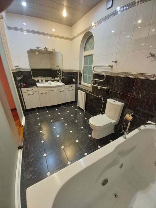 Продаётся Дом в Юнусабаде, рядом с метро — Шахристан