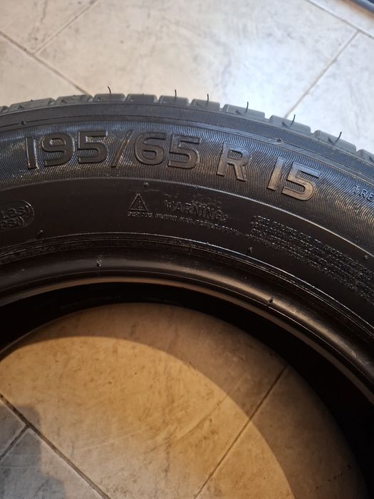 2 Летни гуми Мишелин 195/65/15 ДОТ21 6.5мм