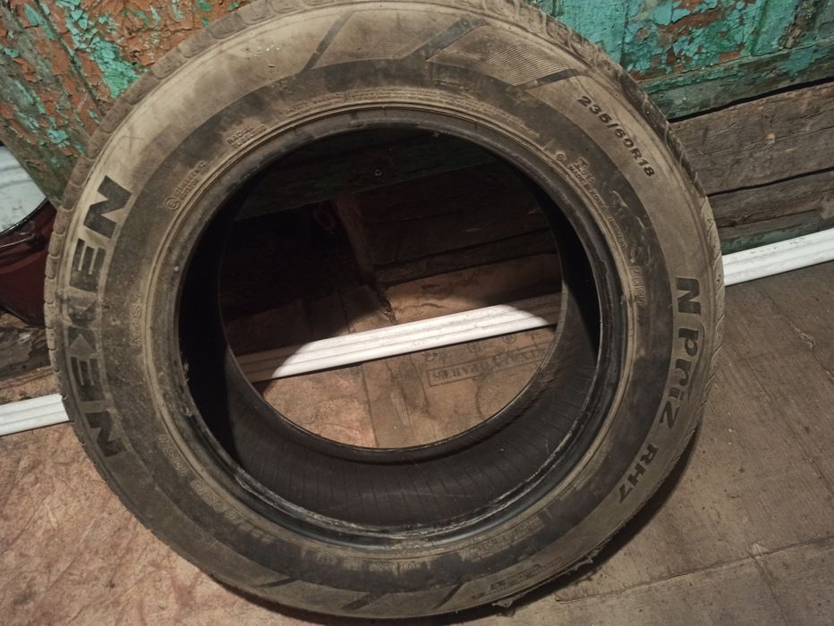 Резина летняя 235/60R18