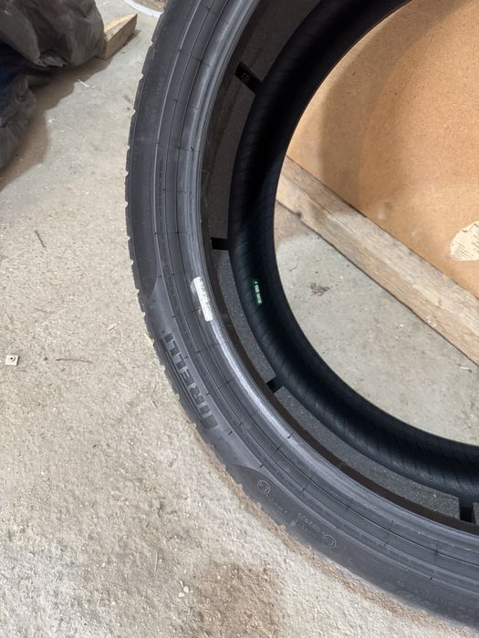 Шины Pirelli 245/40/R20