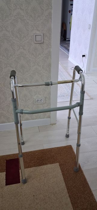 Биотуалет, ходунок для взрослых