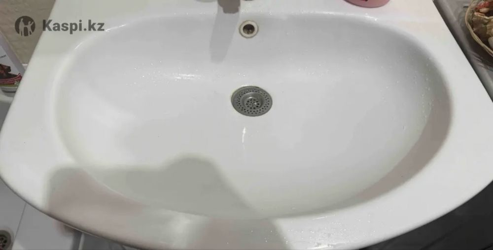Раковина  60 см.