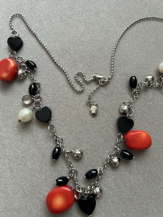 Сребърно колие с естествени камъни корали, перли и оникс