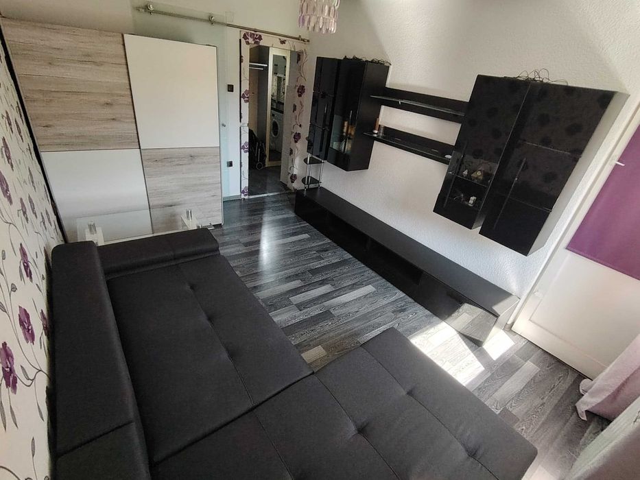 Vand Garsoniera in Oradea, etaj 2, renovata, complet utilata