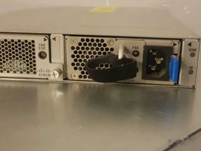 Cisco Nexus 2232PP Fabric Extender, 32x10Gb SFP+ и 8 uplink порта