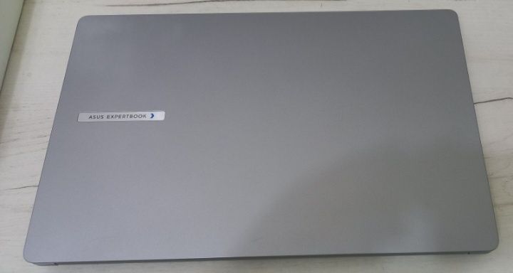 Asus ExpertBook | Ryzen 5-7535HS (6 yadro) | 8GB DDR5 | Karobka bor